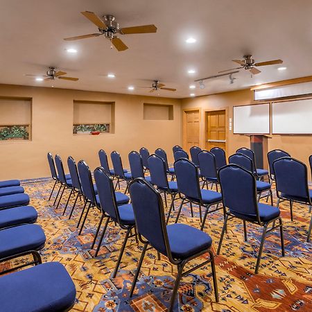 Holiday Inn Canyon De Chelly-Chinle By Ihg Екстериор снимка