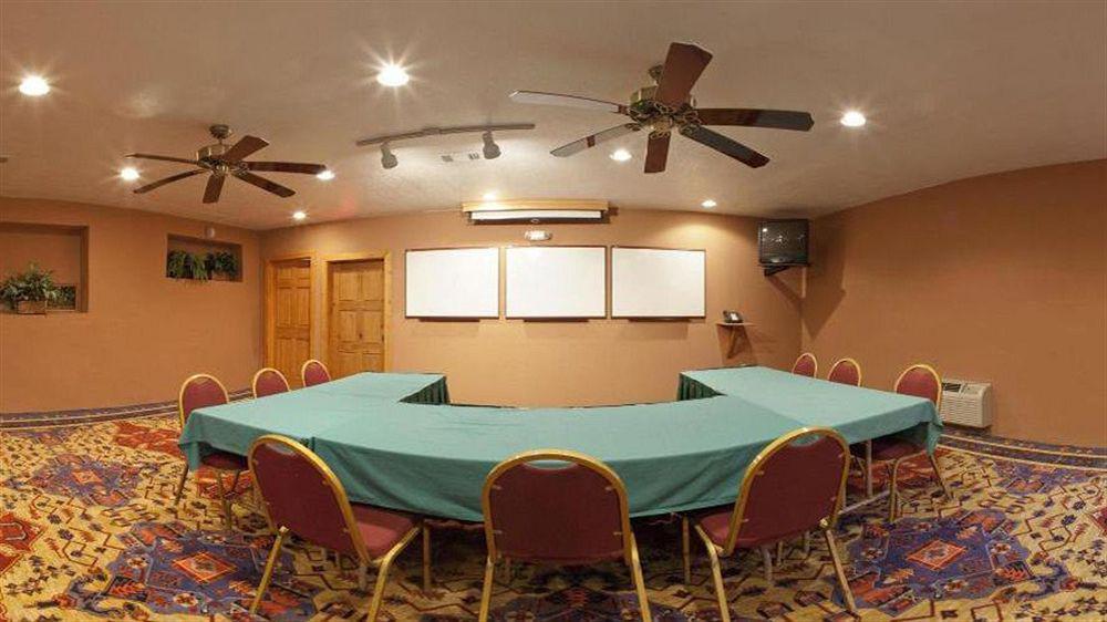 Holiday Inn Canyon De Chelly-Chinle By Ihg Екстериор снимка