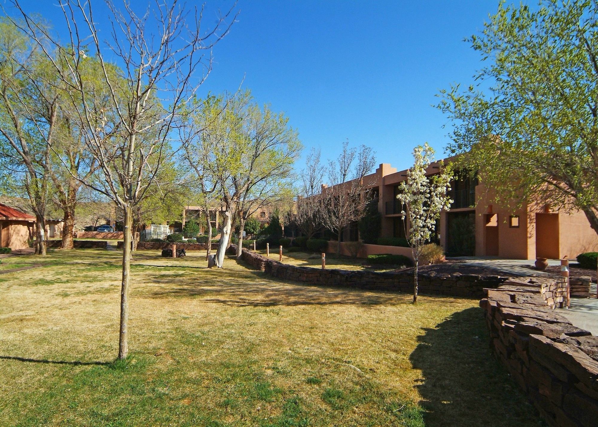 Holiday Inn Canyon De Chelly-Chinle By Ihg Екстериор снимка
